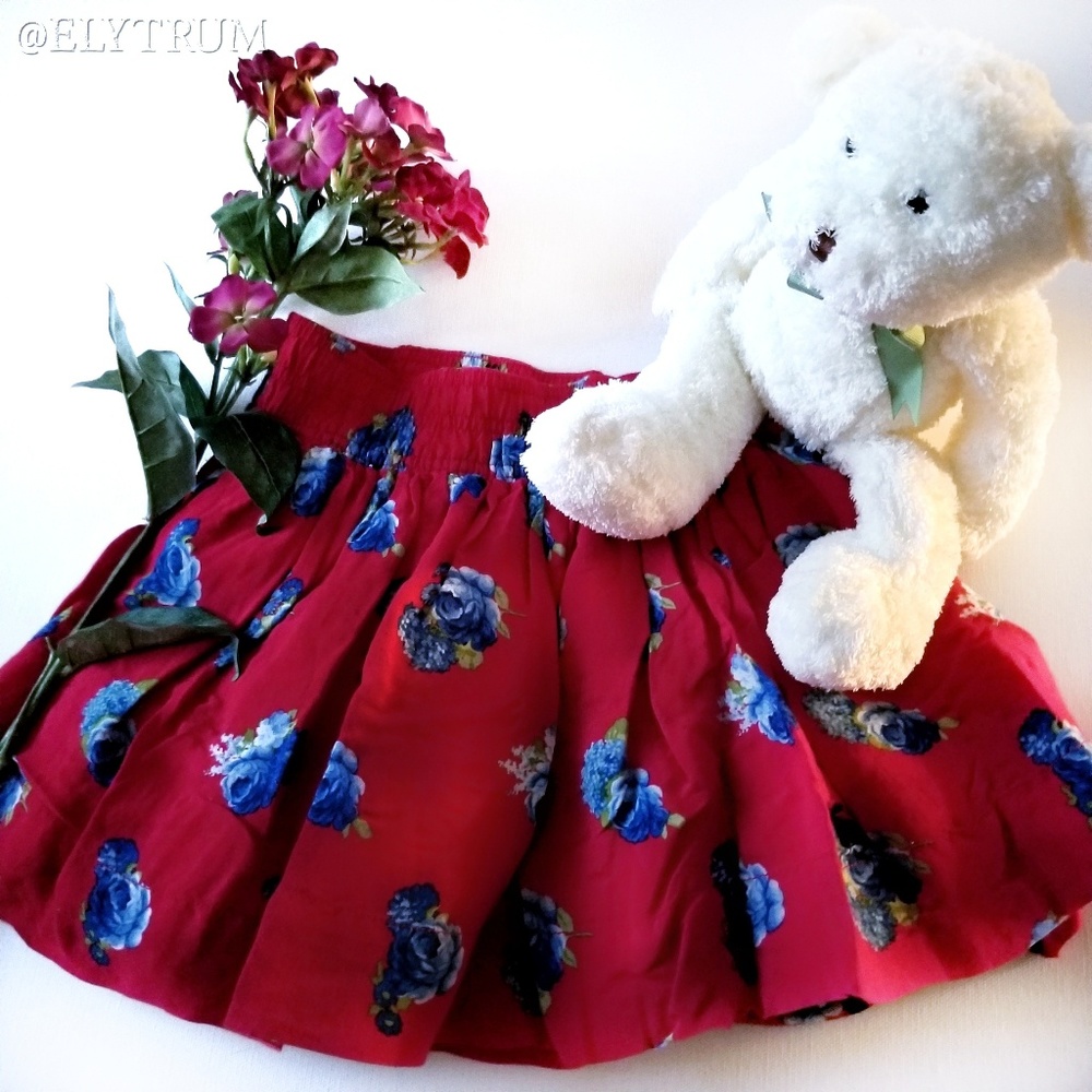 Abercrombie Kids red floral stretchy skirt.